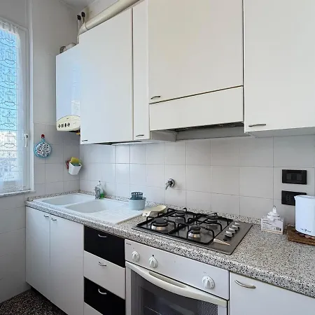 50 Meters From The Sea With A Sea View By Rd Domus Albisola Superiore