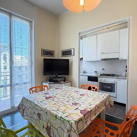 Apartment 50 Meters From The Sea With A Sea View By Rd Domus Albisola Superiore